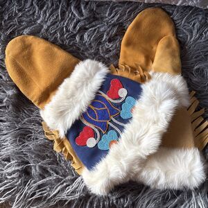 Native American Beaded Gauntlet-Style Mittens, Fur Trim